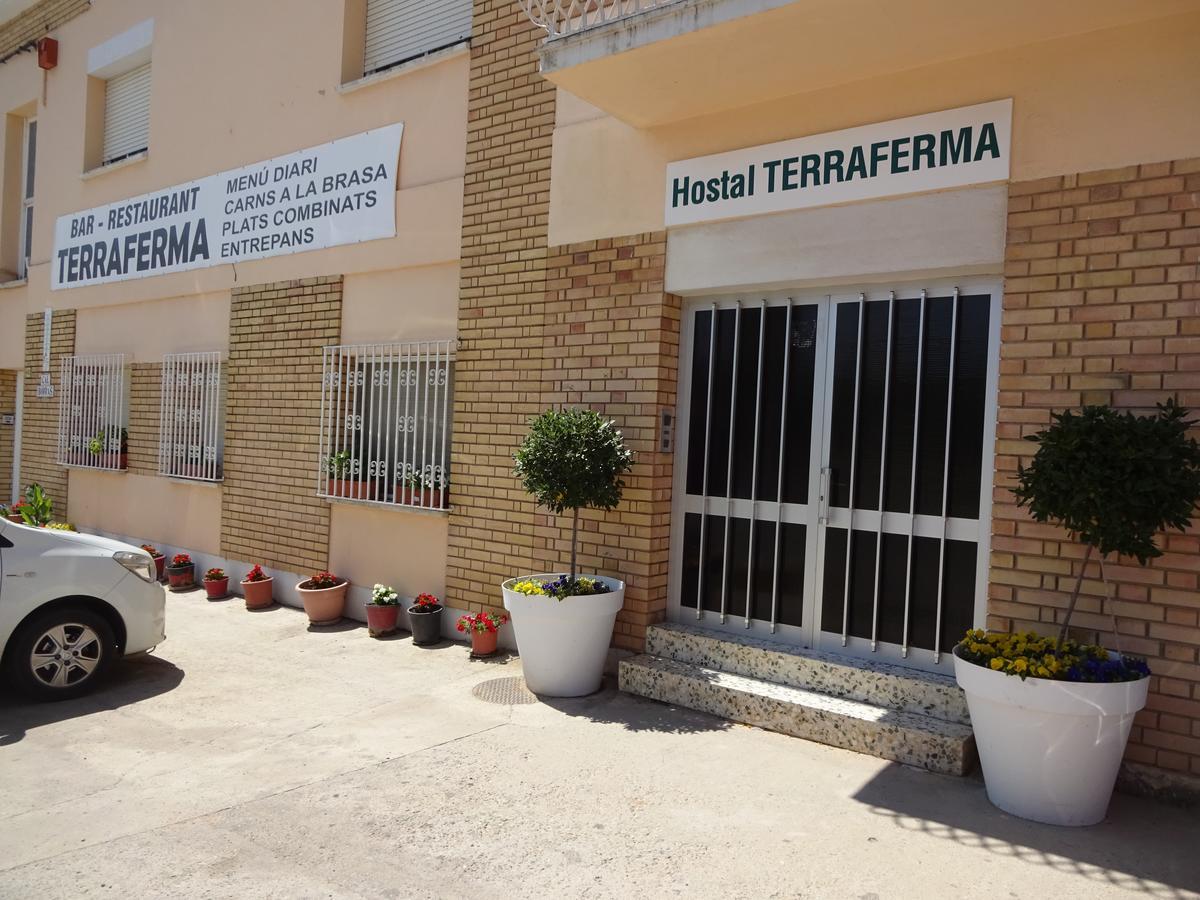 Hostal Terraferma Algerri Luaran gambar